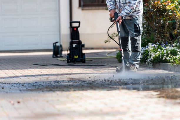 Fence Pressure Washing in Oakdale, MN